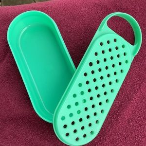 Tupperware Grater 2 Piece Vintage